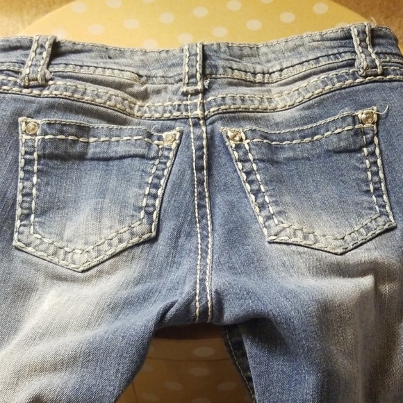 Suki sans Faded boot cut jeans petite 24 - Picture 5 of 8